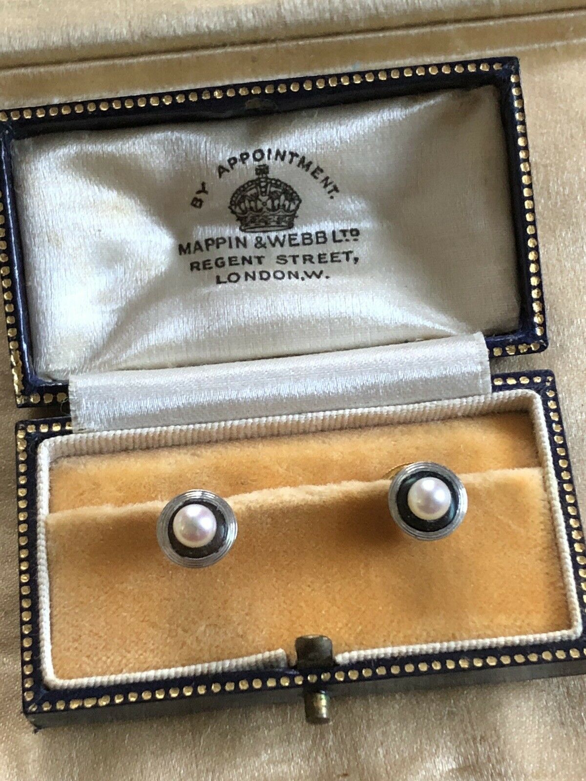 Mappin and deals webb pearl earrings