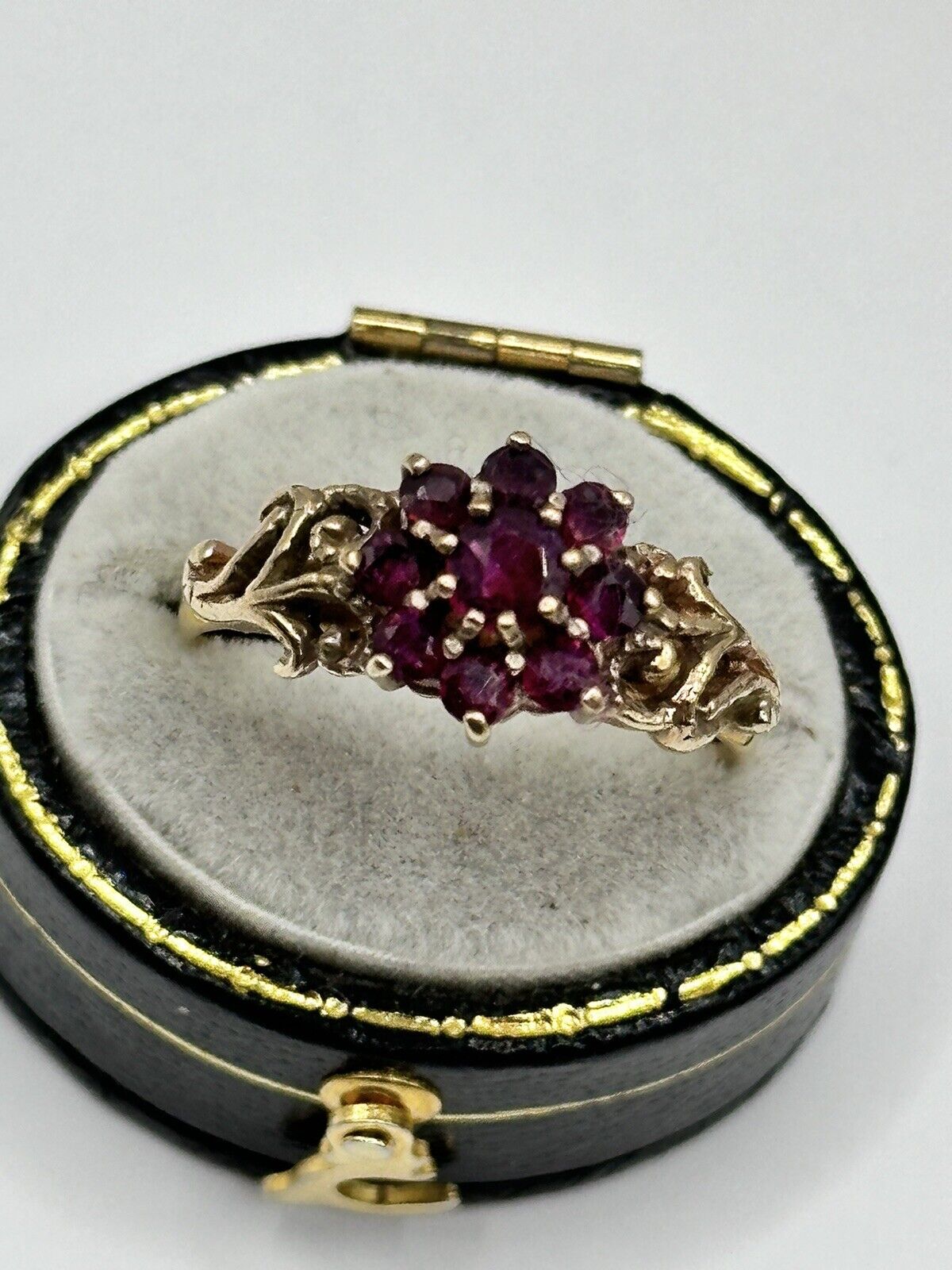 Antique Vintage 22ct Gold Ruby Flower Ring 3.76g