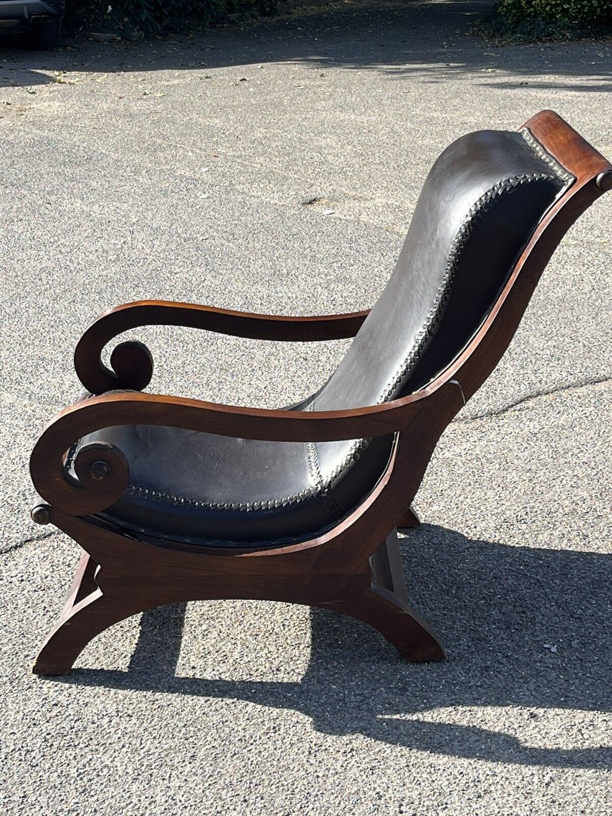 Brown Leather Armchair, Superb Quality, Very Well Made Piece Of Furniture.