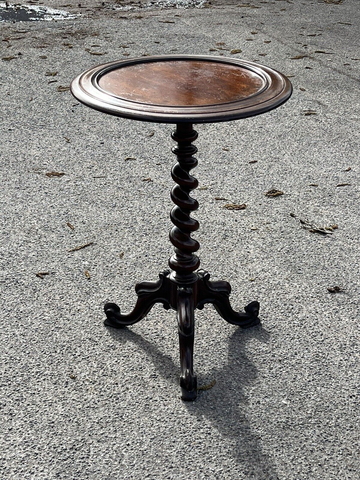 Victorian Mahogany Side Table. Lamp Table