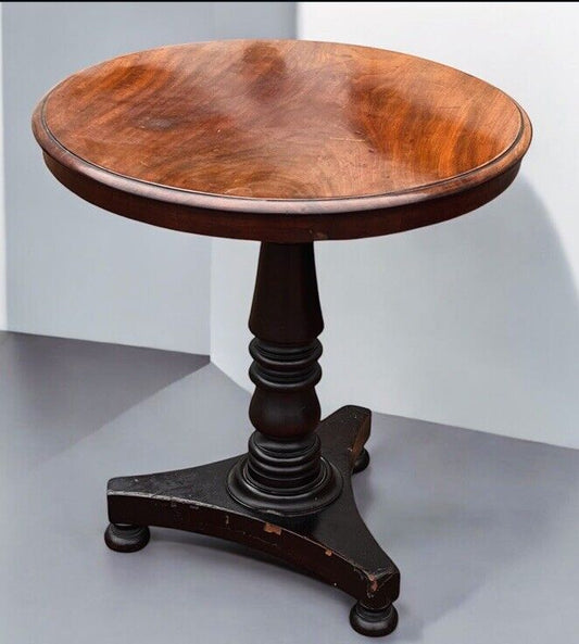 Victorian Mahogany Tilt Top Lamp Table, Side Table.