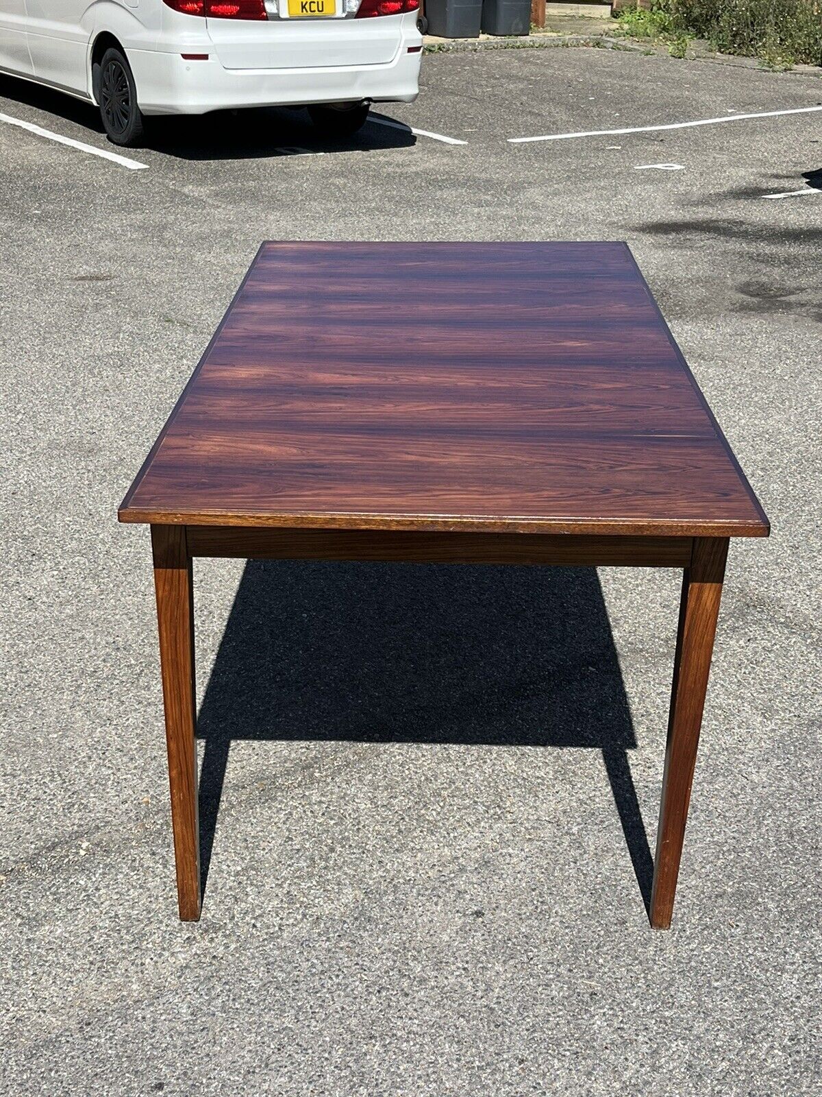 Mid Century Rosewood Dining Table & 6 Chairs