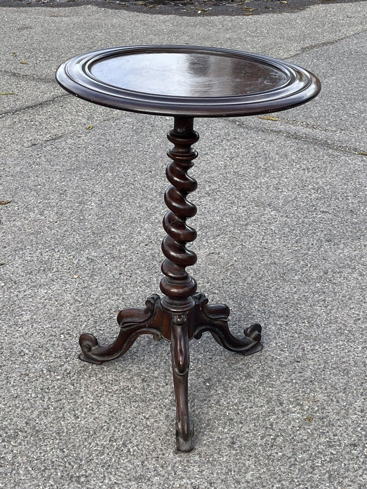 Victorian Mahogany Side Table. Lamp Table