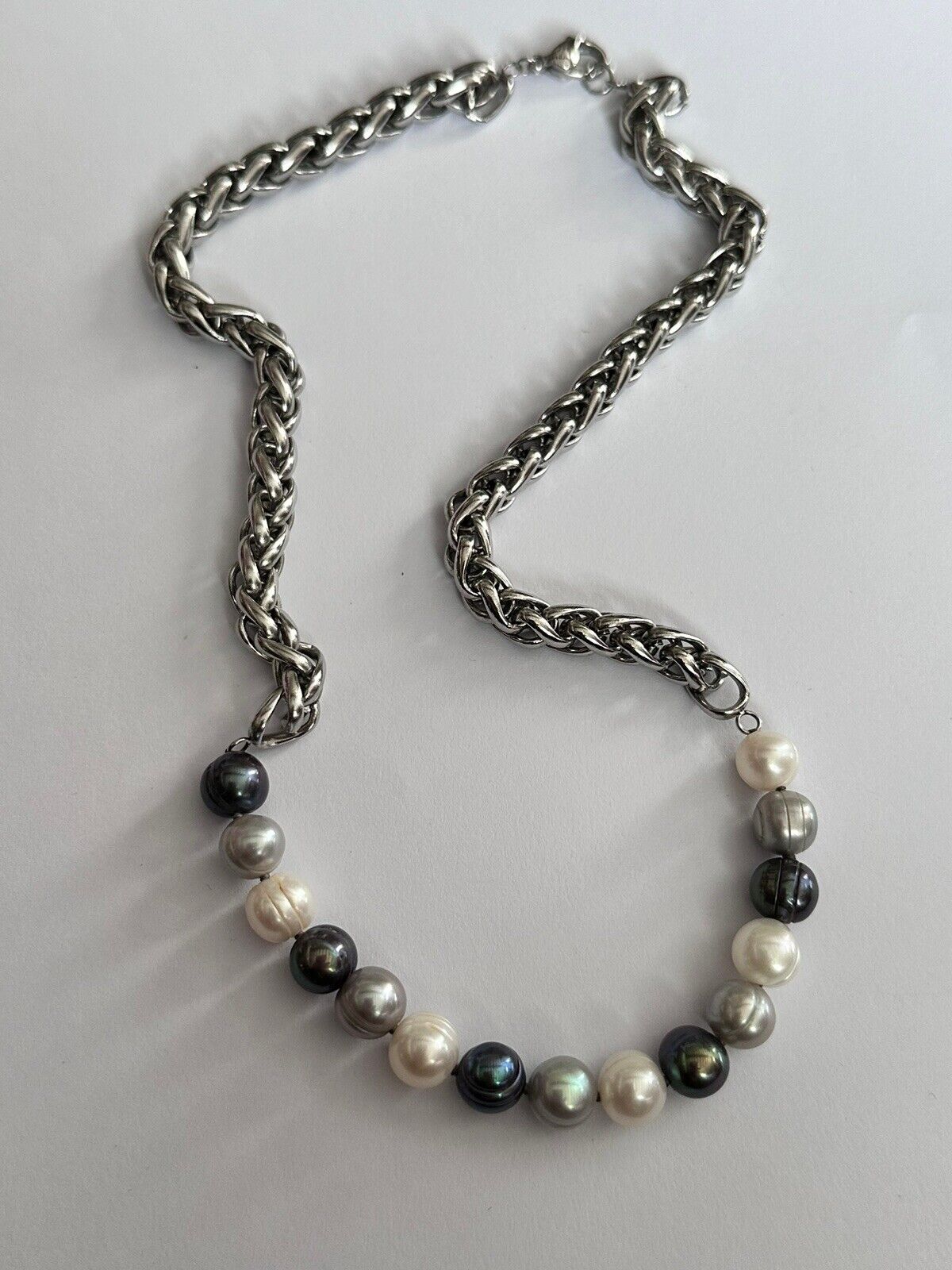 Vintage Rhodium Plated Freshwater Pearl Necklace