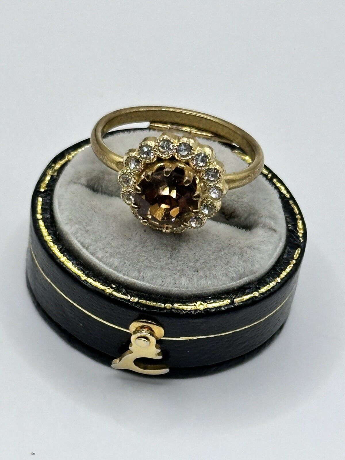 Vintage Gold Tone Paste Flower Ring