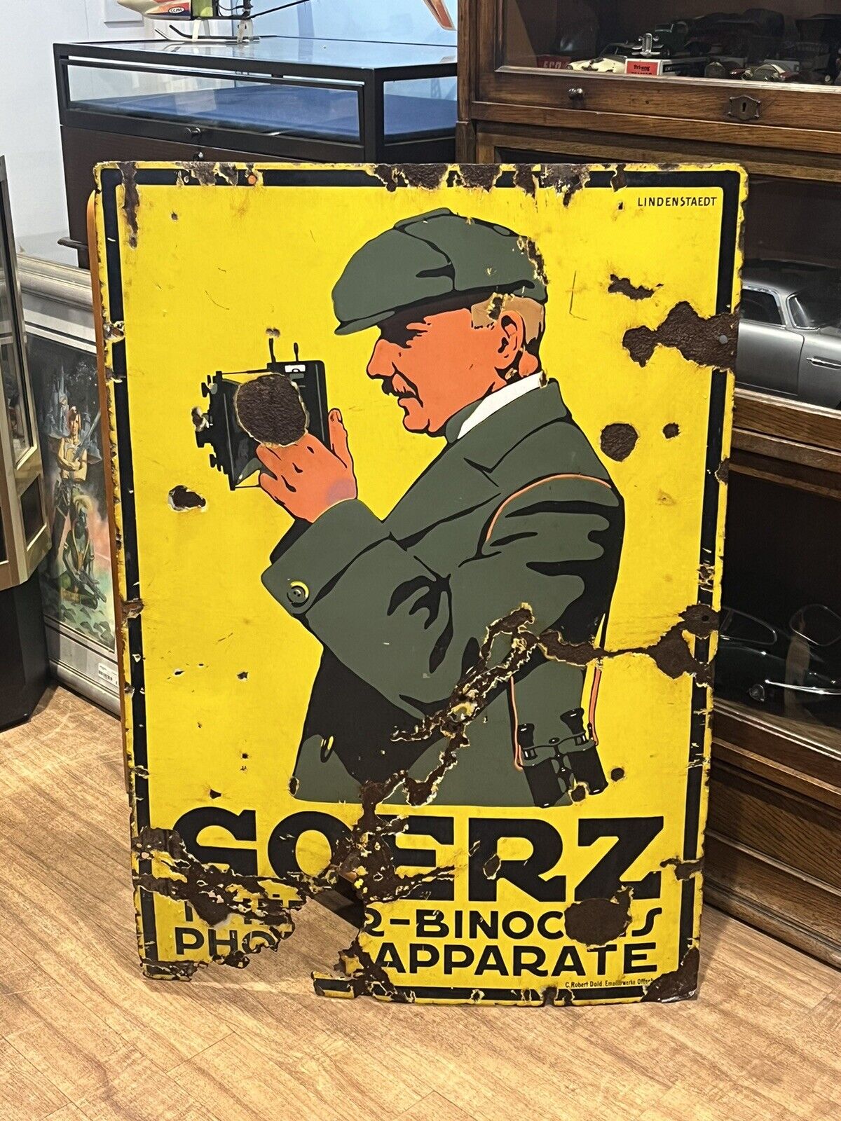 ORIGINAL Enamel Goerz Cameras & Binoculars Advertising Sign, Large In Size