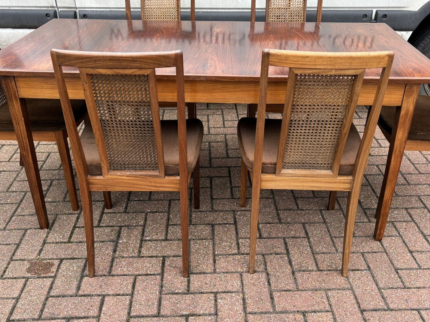 Mid Century Rosewood Dining Table & 6 Chairs