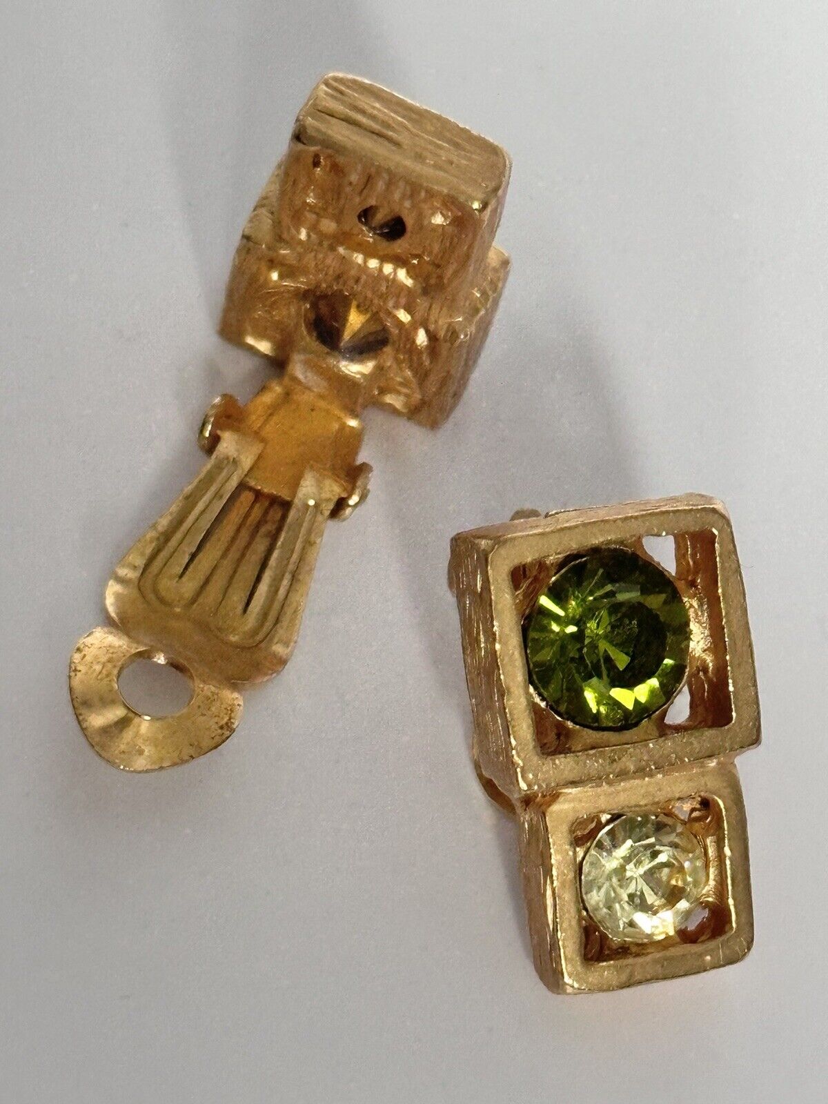 Vintage Gold Tone Green Diamantés Clip On Earrings