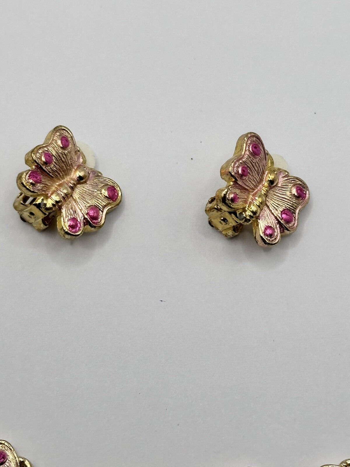 Vintage Gold Tone Pink Enamel Butterfly Flowers Necklace And Clip On Earring Set