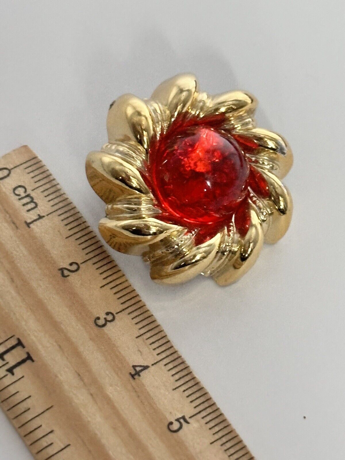 Vintage 1980s Gold Red Acrylic Clip On Earrings