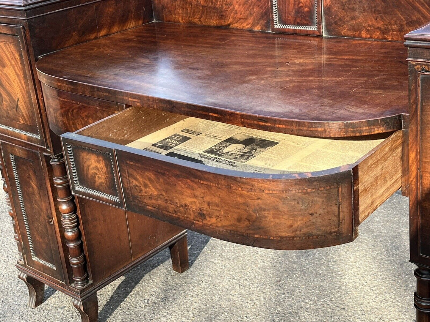 Antique Regency Mahogany Sideboard With Wine Cooler, Drawers & Cupboards.