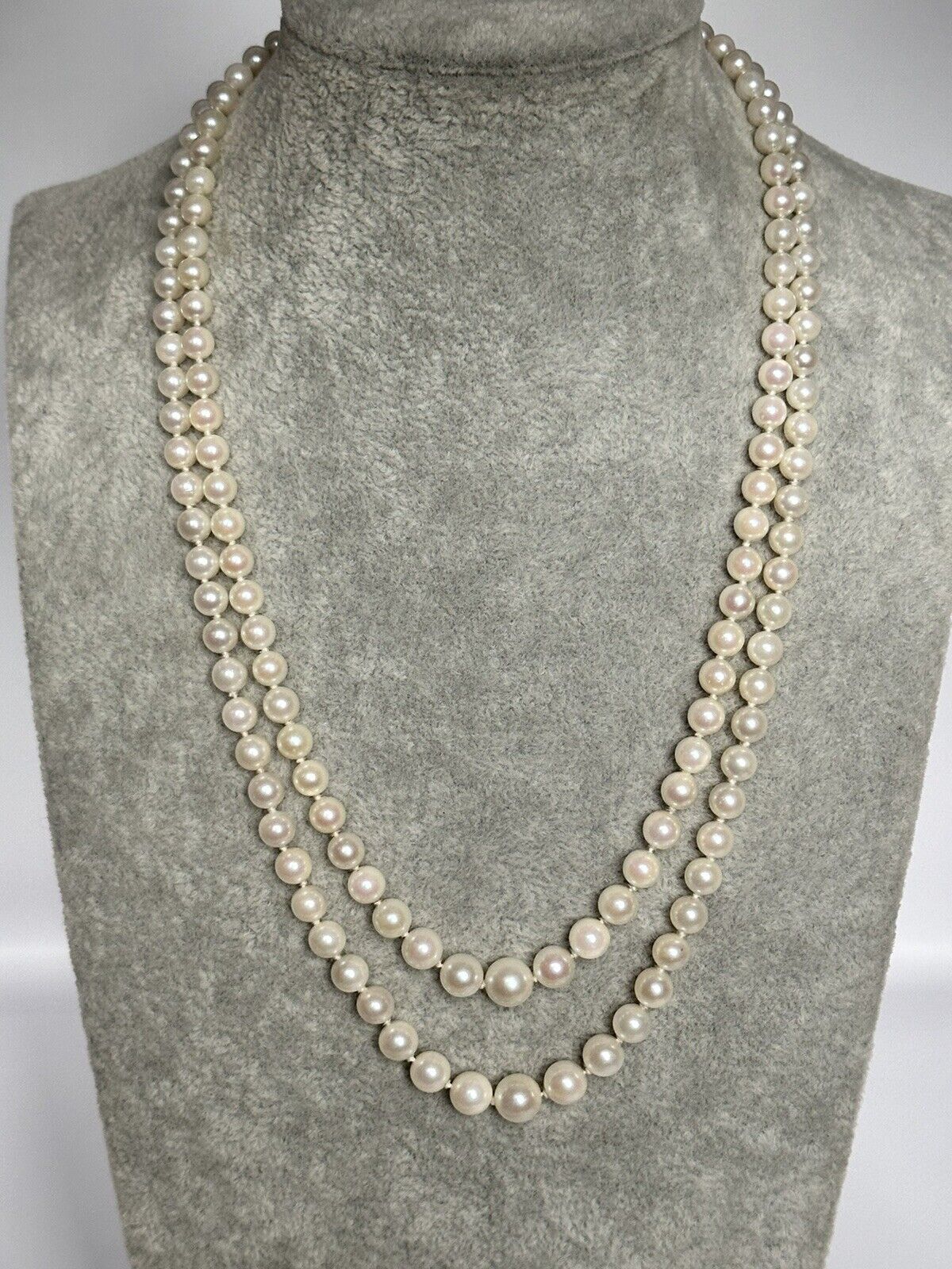 Vintage 585 14ct Gold Sapphire Clasp Graduated Cultured Pearl Necklace