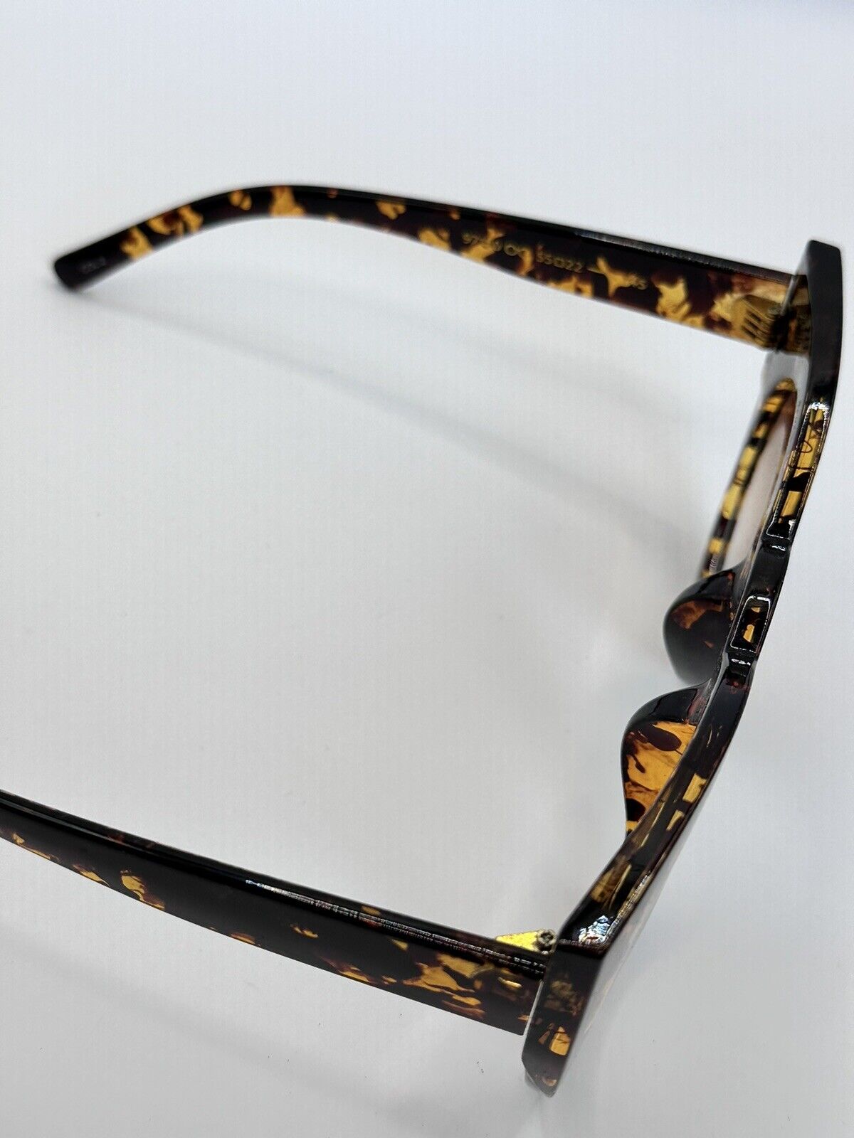 Vintage Stylish Tortoise Frame Sunglasses