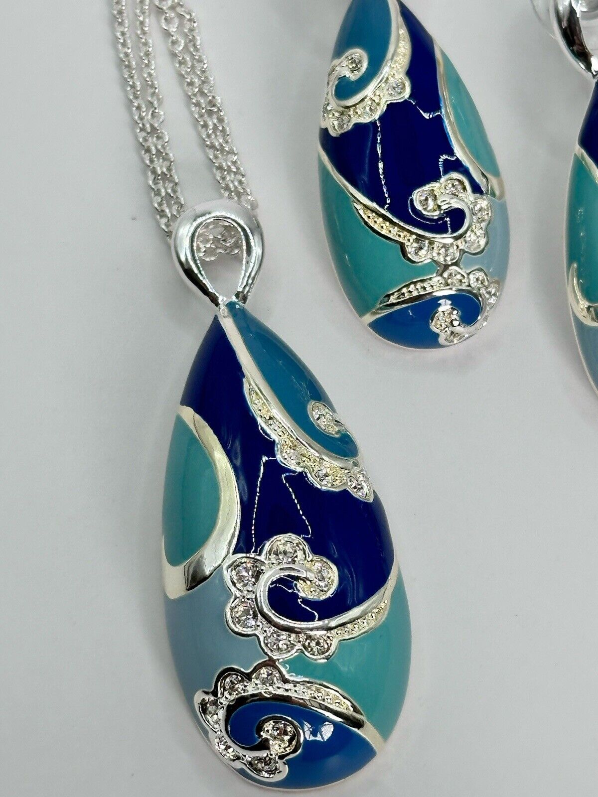 Vintage 1980s Rhodium Plated Turquoise Enamel Diamanté Necklace And Earring Set