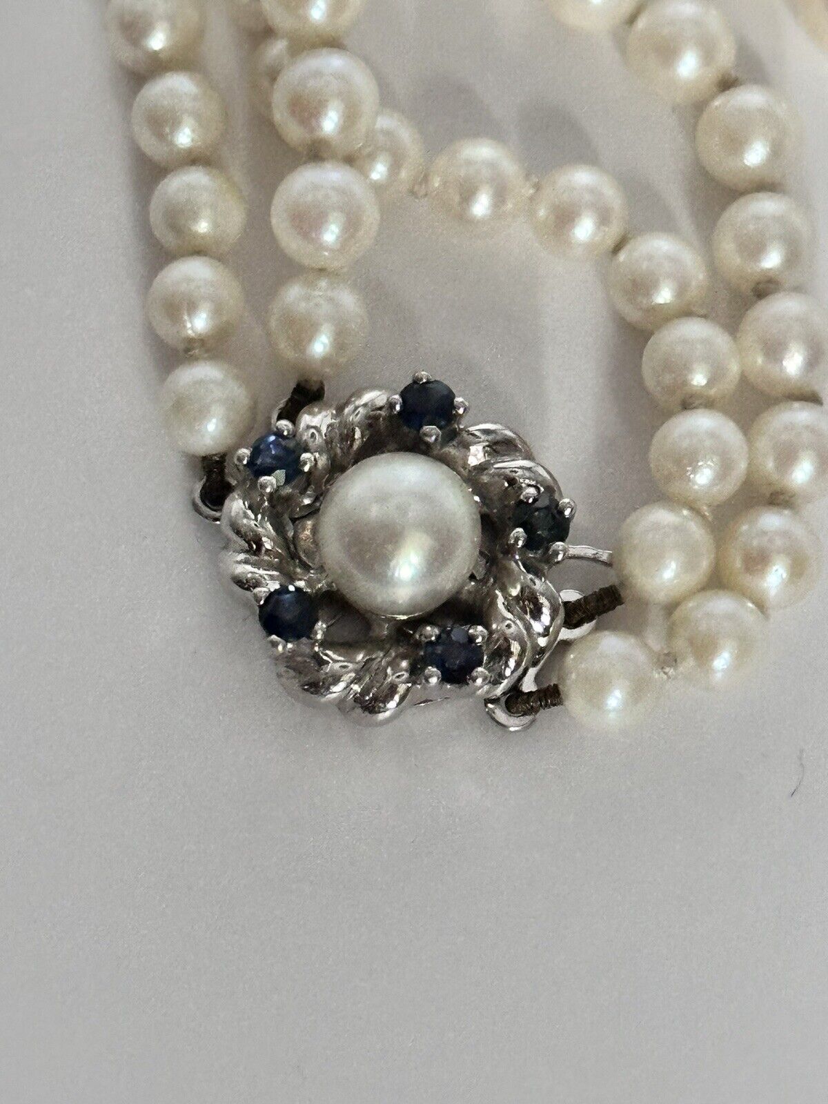 Vintage 585 14ct Gold Sapphire Clasp Graduated Cultured Pearl Necklace