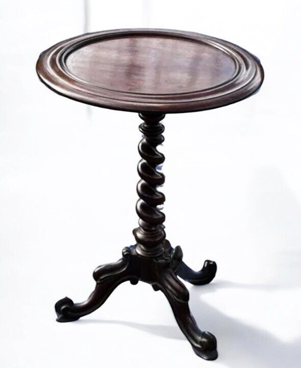 Victorian Mahogany Side Table. Lamp Table