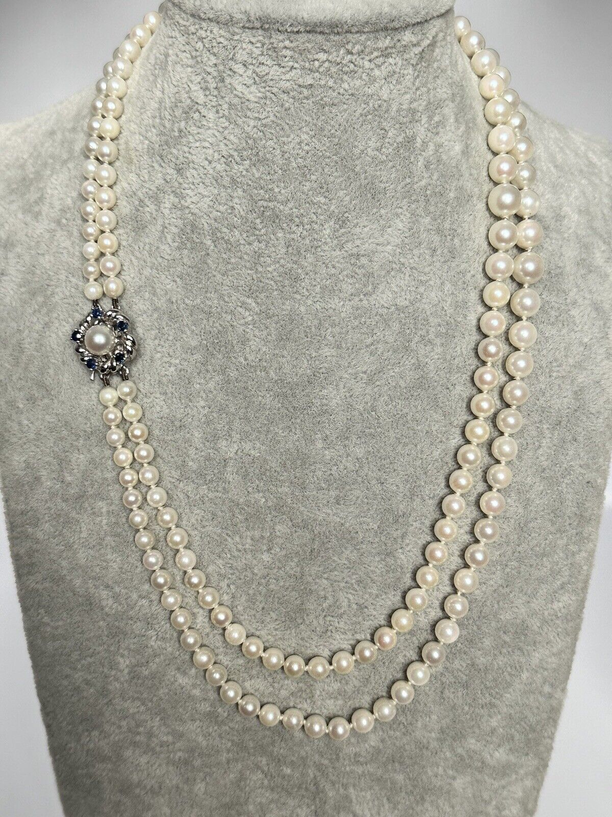 Vintage 585 14ct Gold Sapphire Clasp Graduated Cultured Pearl Necklace