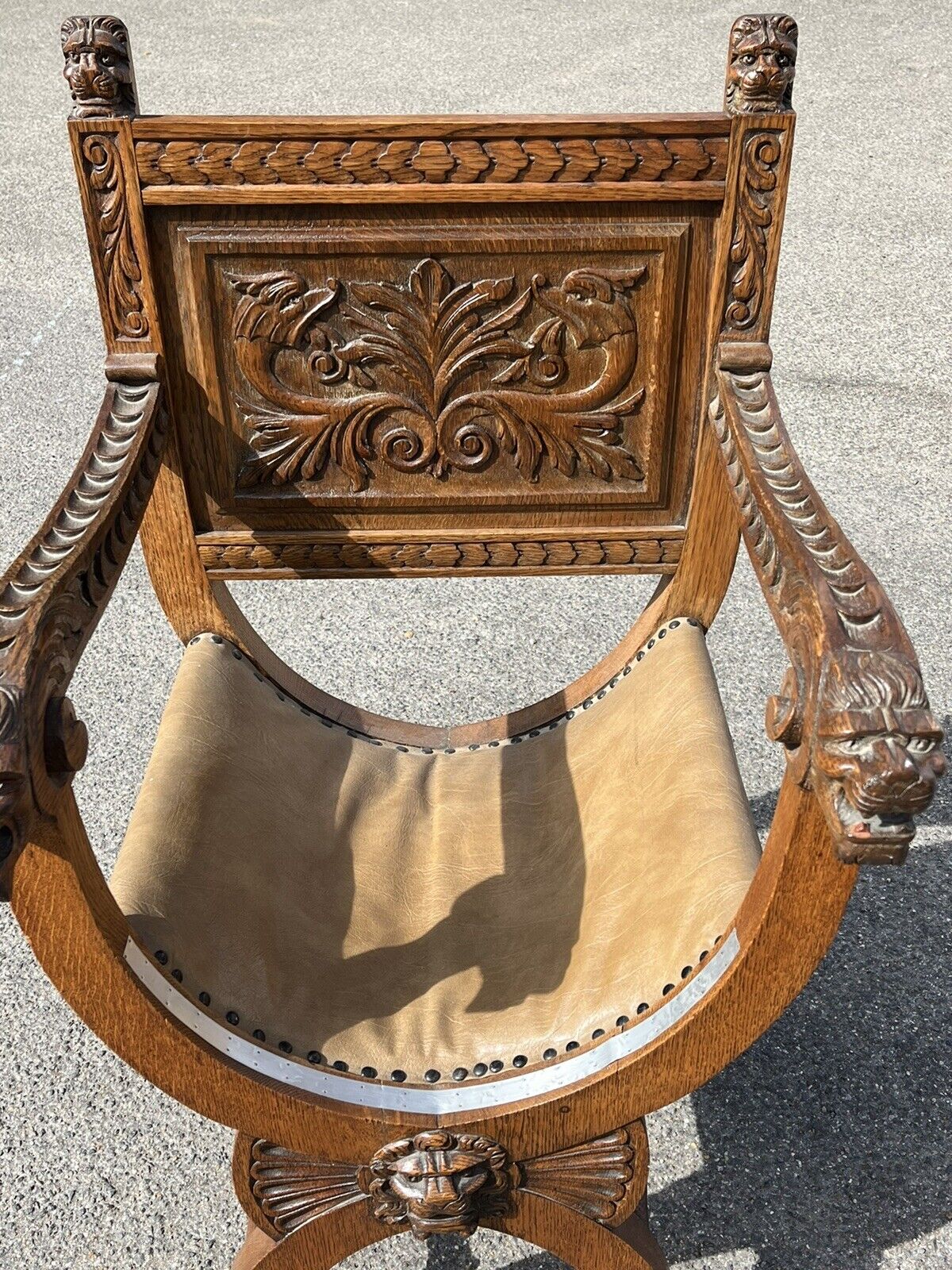 Edwardian Carved  Oak Chair, With Carved Lion Heads Decoration