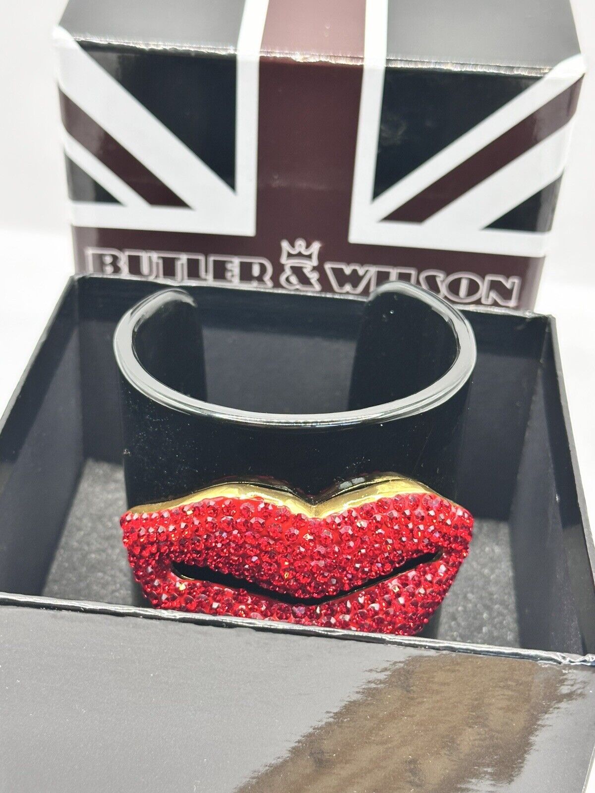 Butler And Wilson Red Diamanté Lips Statement Cuff Bracelet Boxed