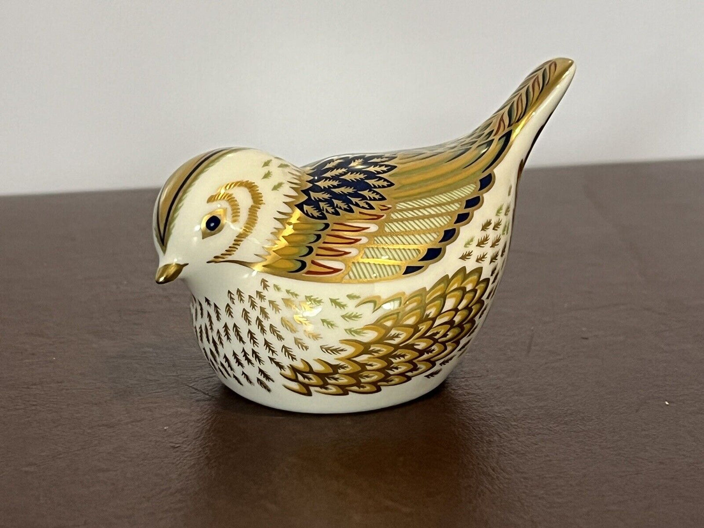 Royal Crown Derby Bird Paperweight, Gold Stopper.