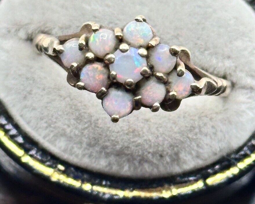 Vintage 9ct Yellow Gold Opal Ring