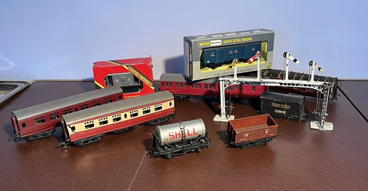 00 Gauge Train Rolling Stock