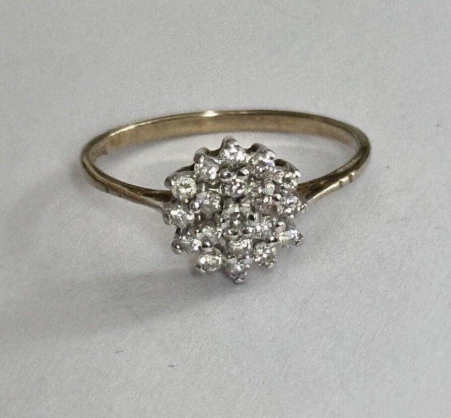 Vintage 9ct Yellow Gold Cubic Zirconia Cluster Ring