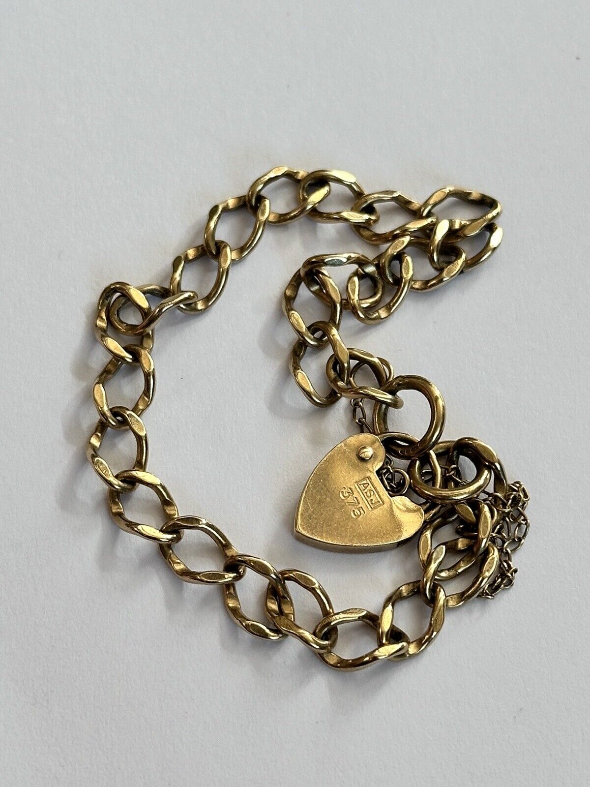 Vintage 9ct Gold Heart Padlock Bracelet 7.89g