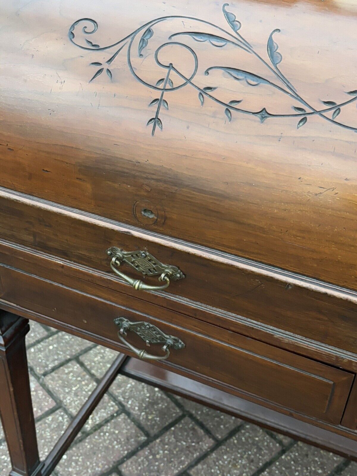 Victorian Satin Walnut Roll Top Desk With Fitted Interior , Loads Of Storage.