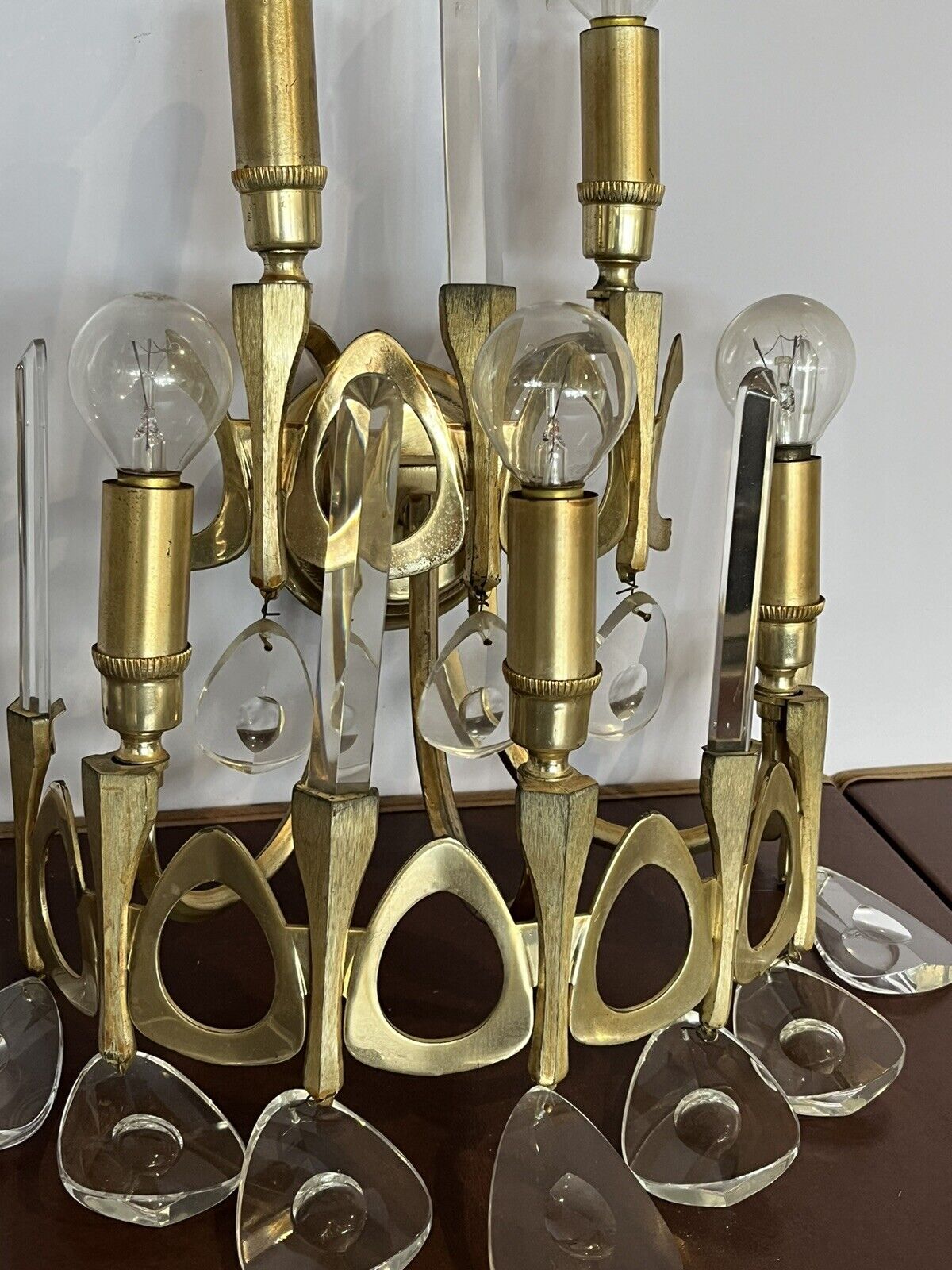 Mid Century Wall Light. Brass & Glass,  Very Stylish, Circa 1970’s