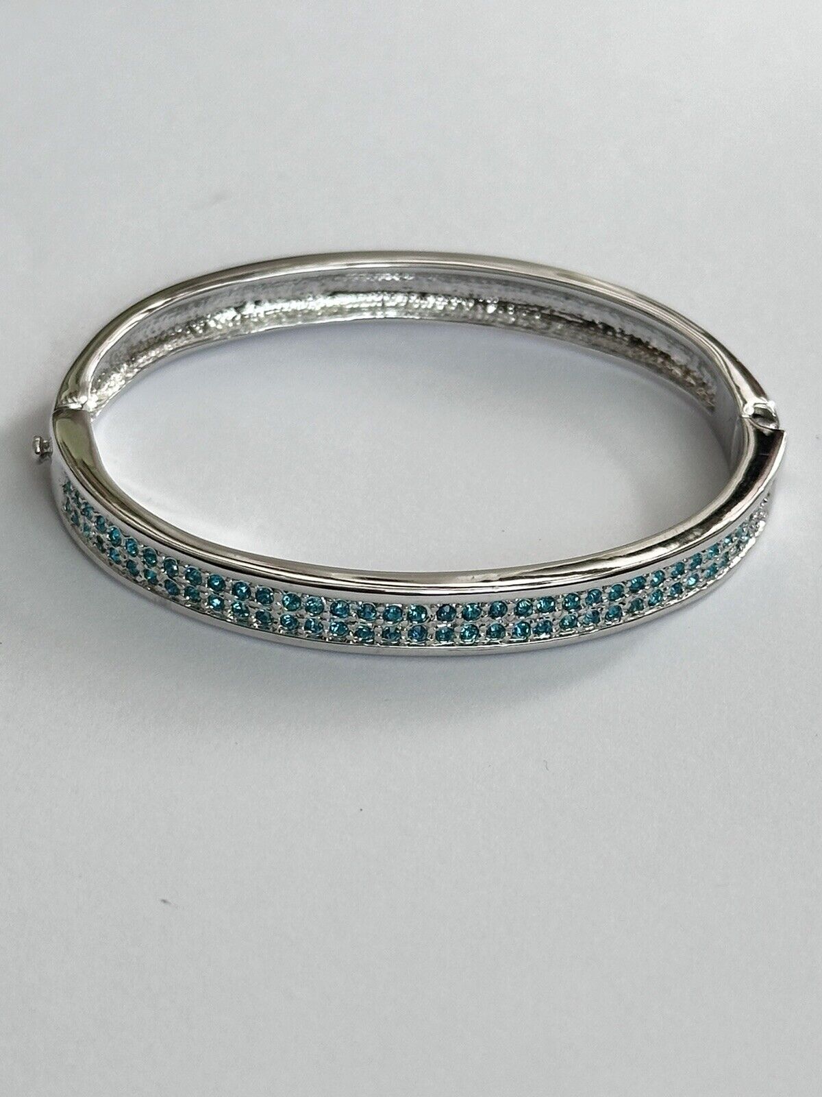 Vintage 1980s Rhodium Plated Blue Diamanté Hinged Cuff Bracelet New Old Stock