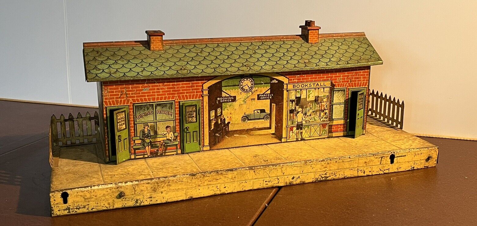 Hornby O Gauge Tin Plate Station – ANTIQUES & CHIC