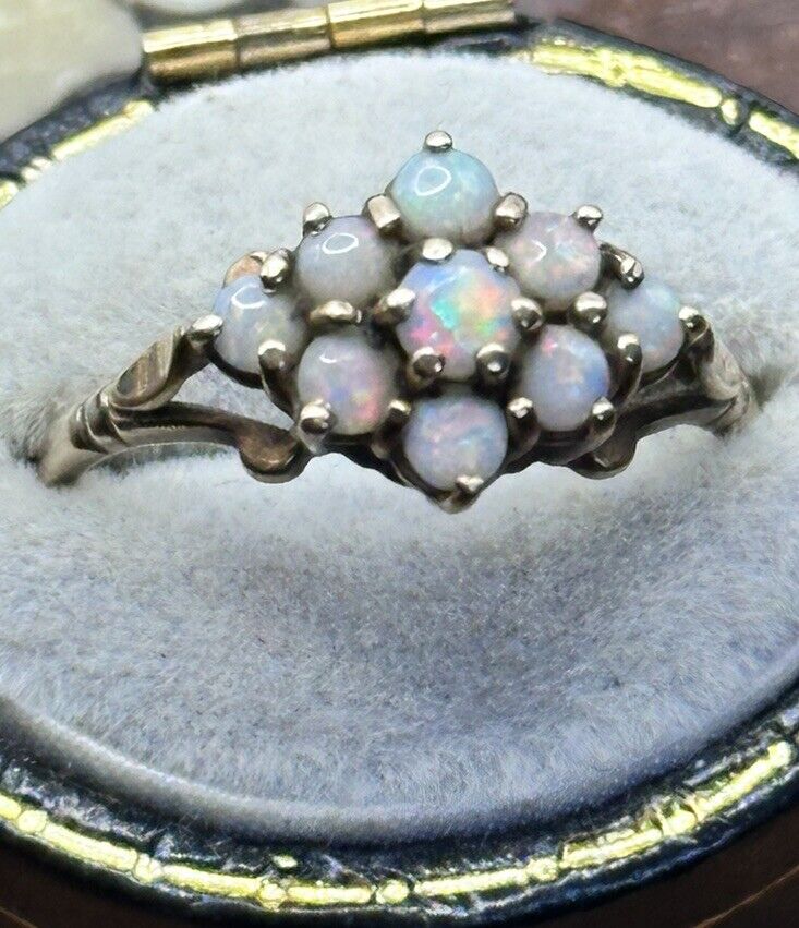 Vintage 9ct Yellow Gold Opal Ring