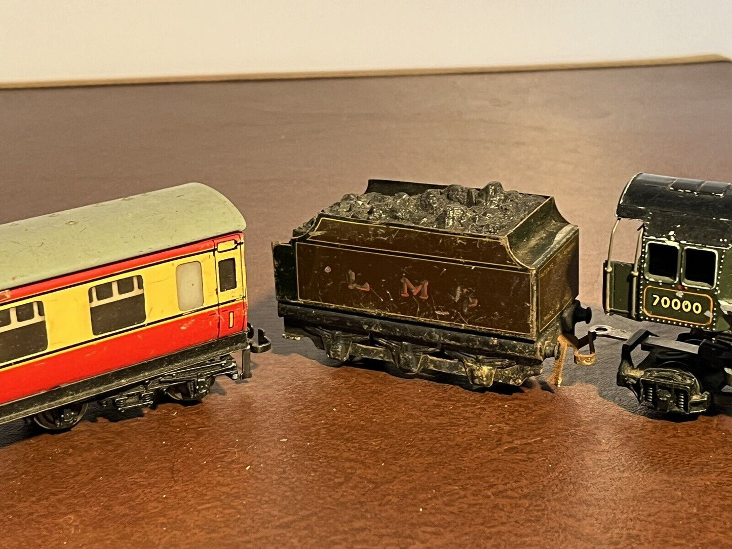 00 Gauge Train