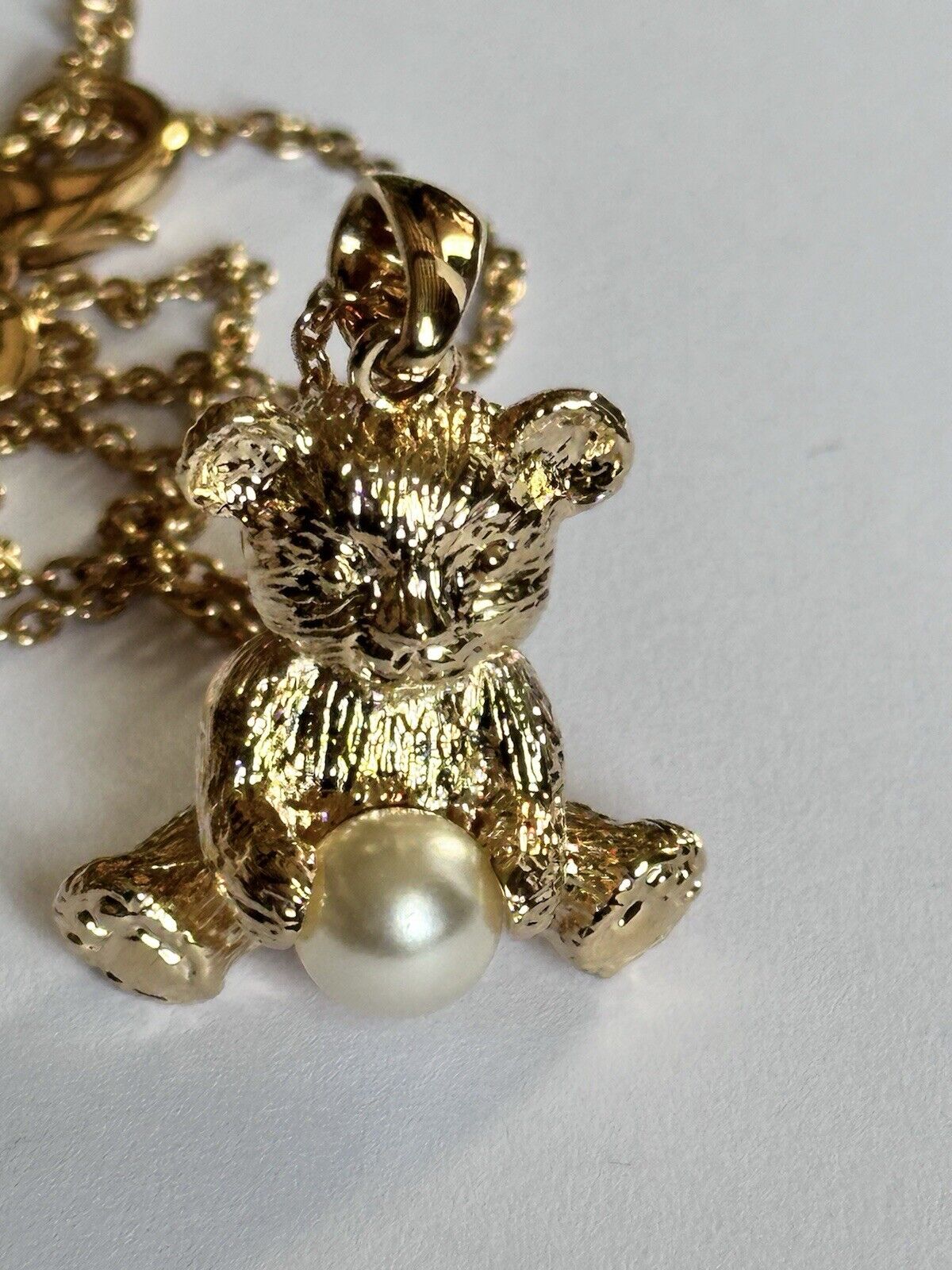 Vintage 1980s Gold Plated Teddy Faux Pearl  Necklace New Old Stock