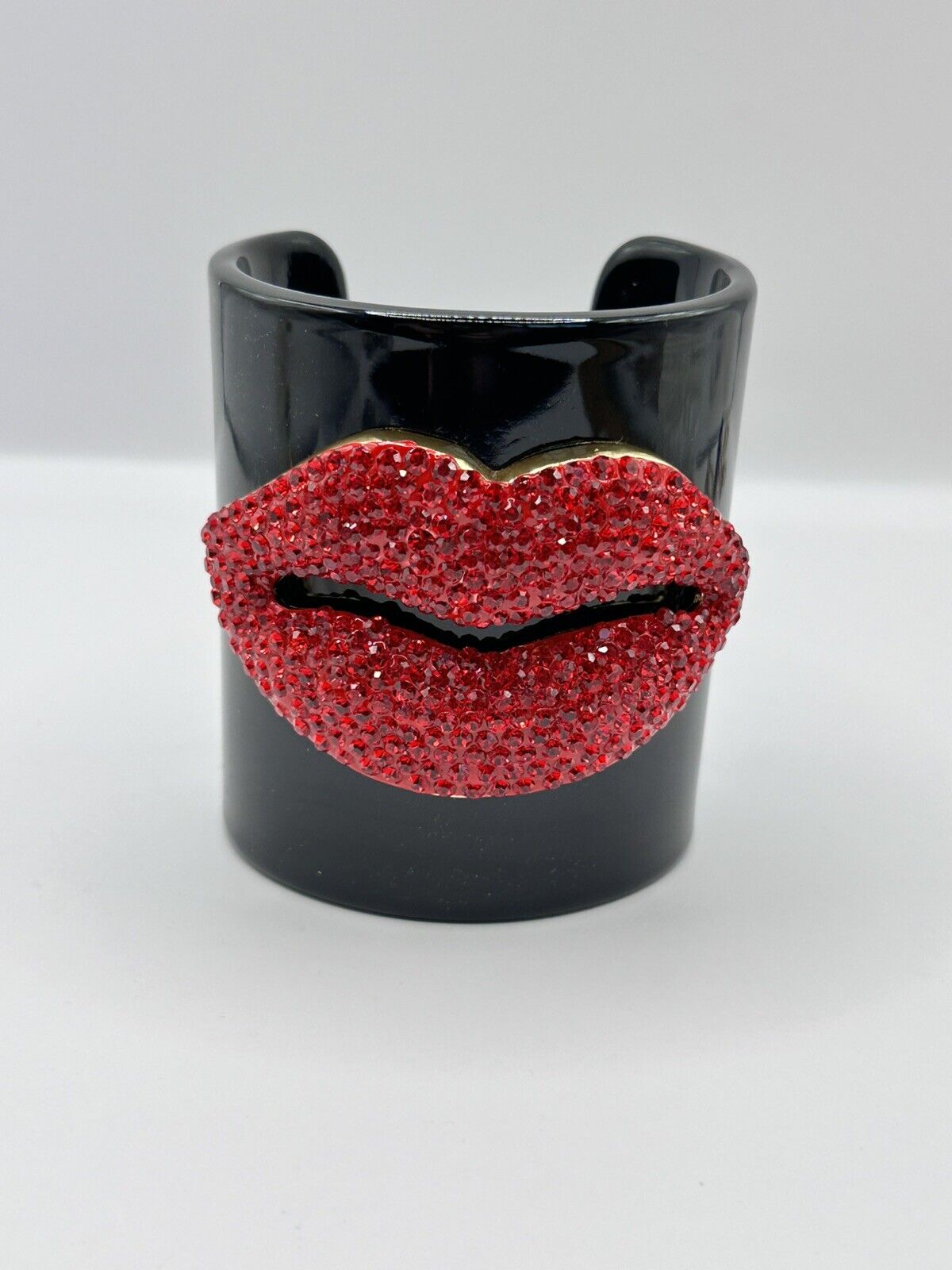 Butler And Wilson Red Diamanté Lips Statement Cuff Bracelet Boxed