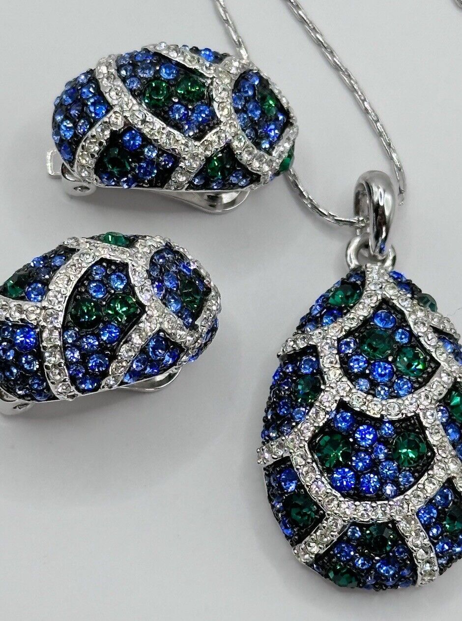 Vintage 1980s Rhodium Plated Blue Green Necklace And Clip On Earring Set