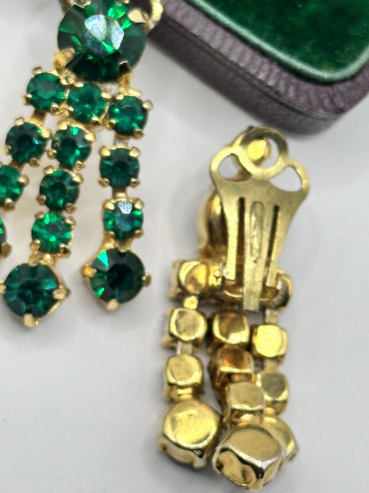 Vintage Gold Tone Green Paste Drop Clip On Earrings