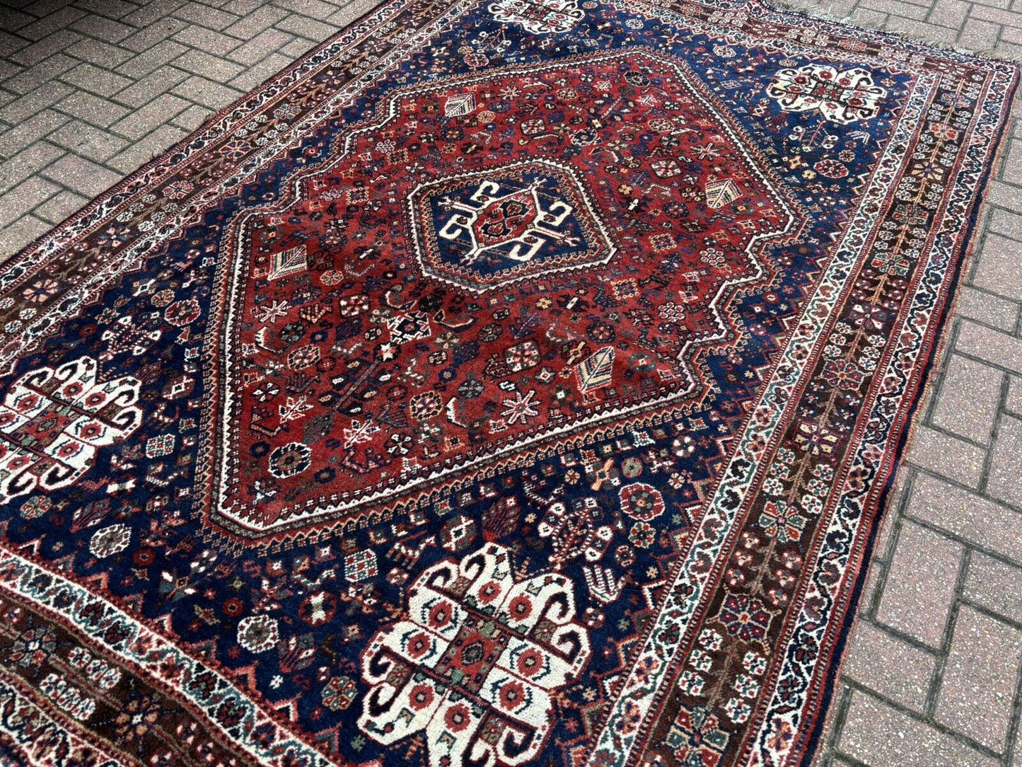 Large Rug, Carpet 256 X 170 Cms