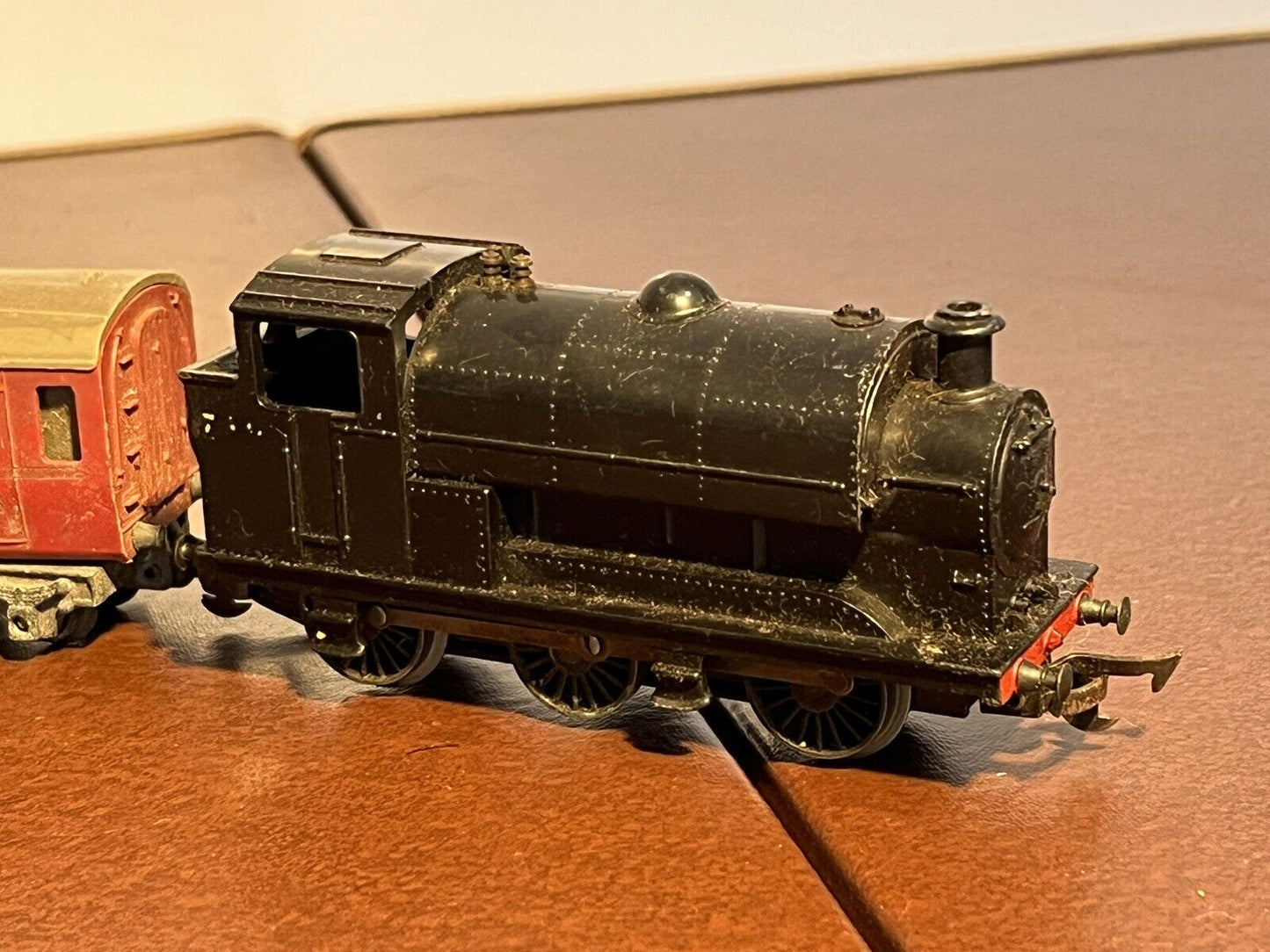 00 Gauge Train