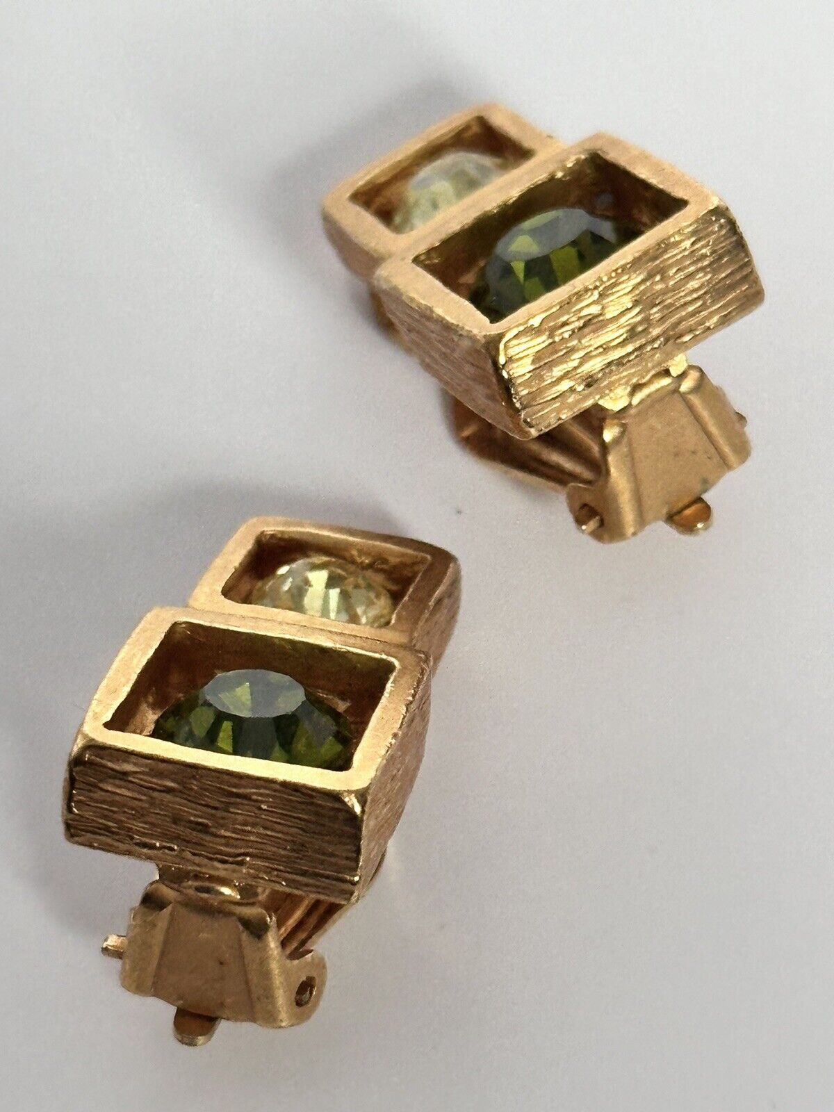 Vintage Gold Tone Green Diamantés Clip On Earrings