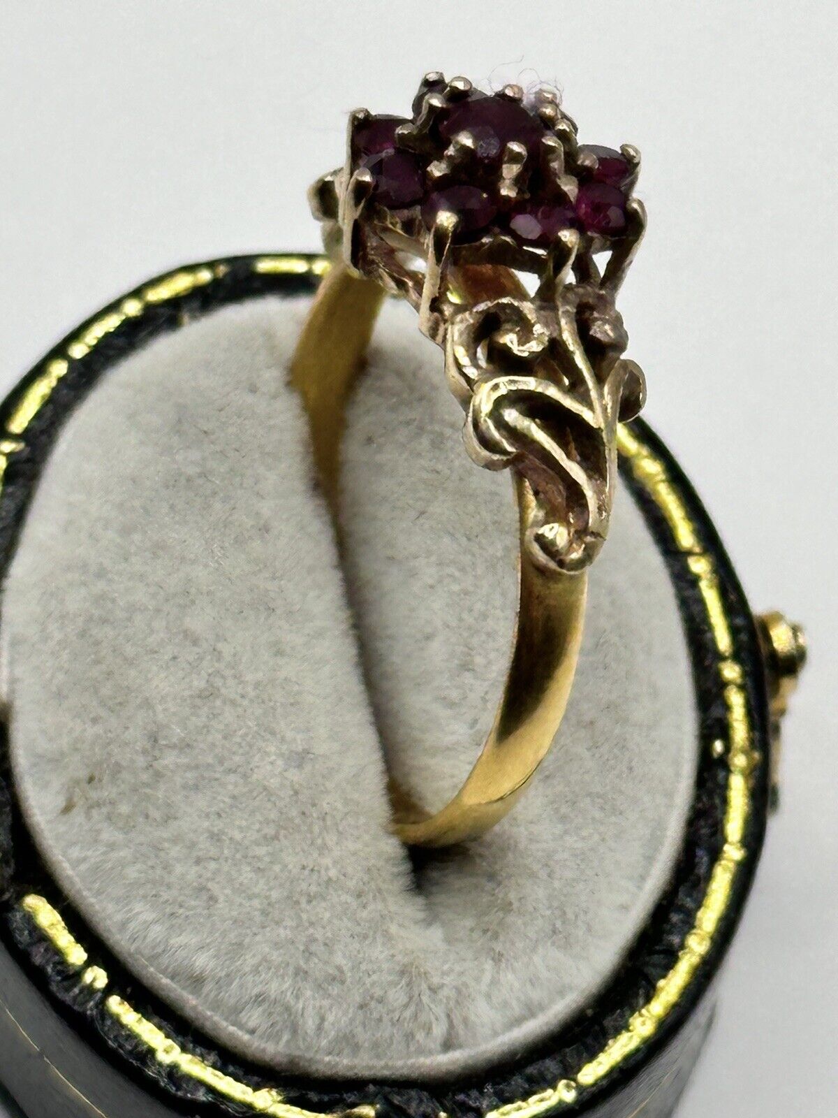 Antique Vintage 22ct Gold Ruby Flower Ring 3.76g