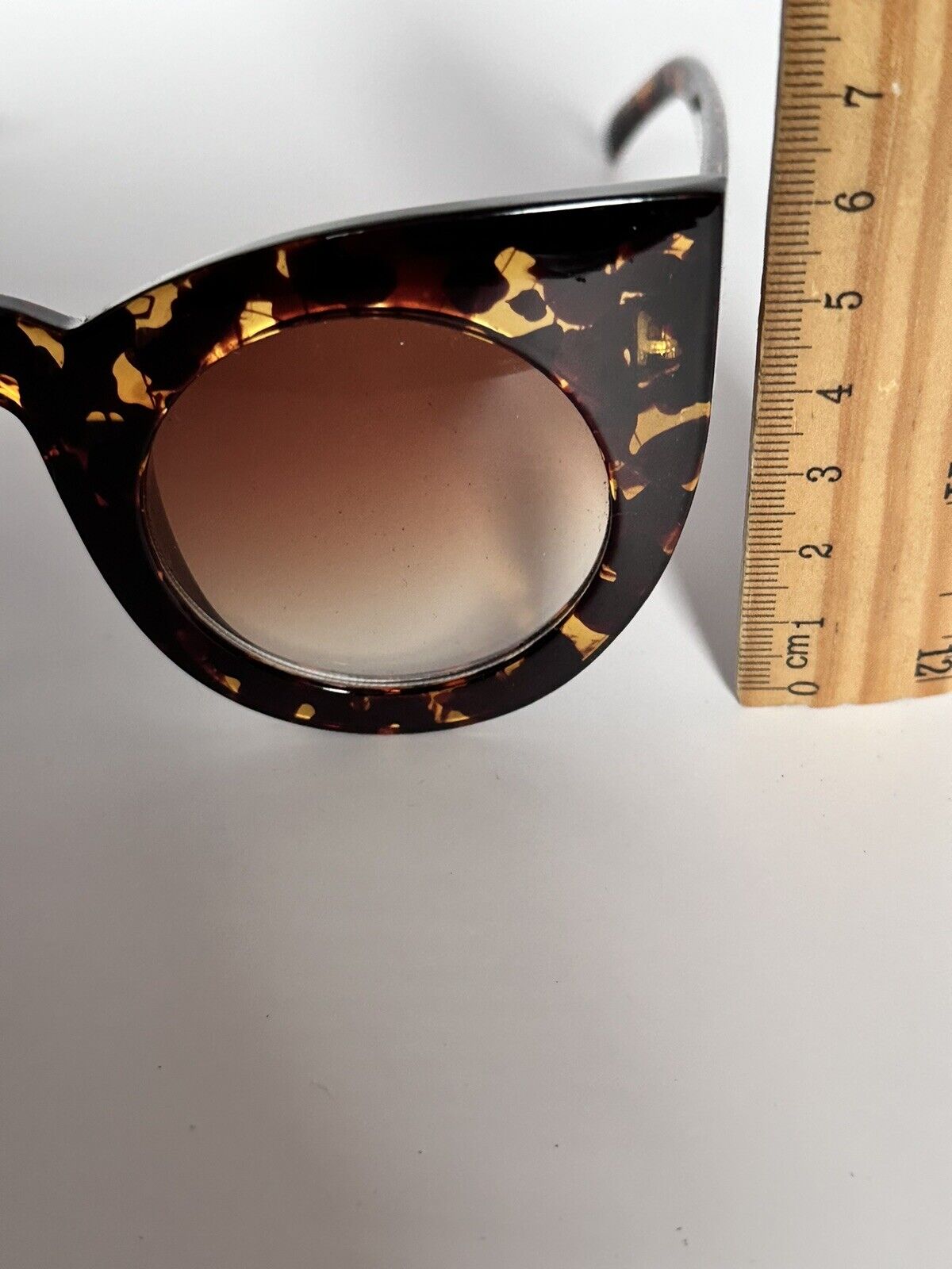 Vintage Stylish Tortoise Frame Sunglasses