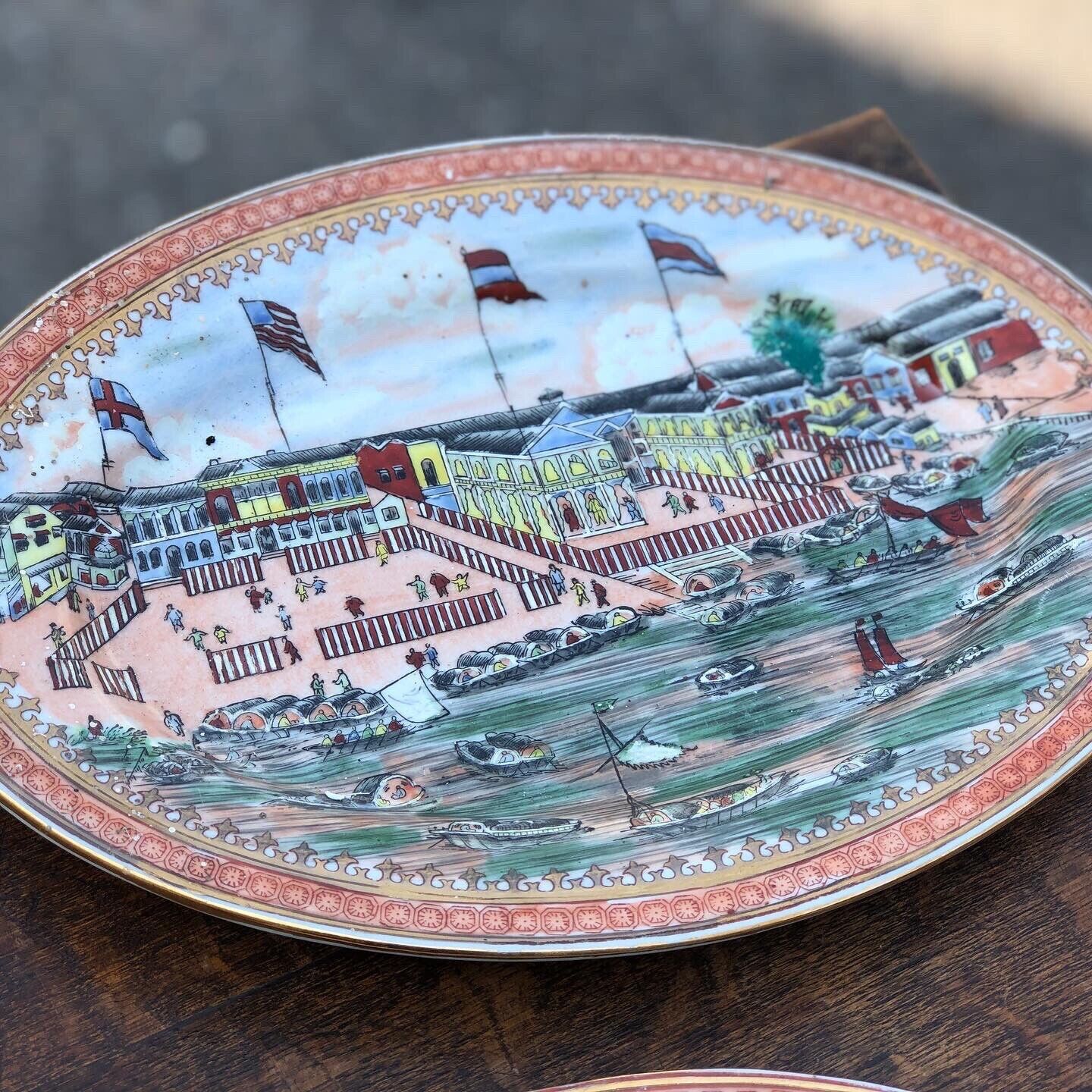 Set Of 3 Exhibition Plates And Matching Bowl.