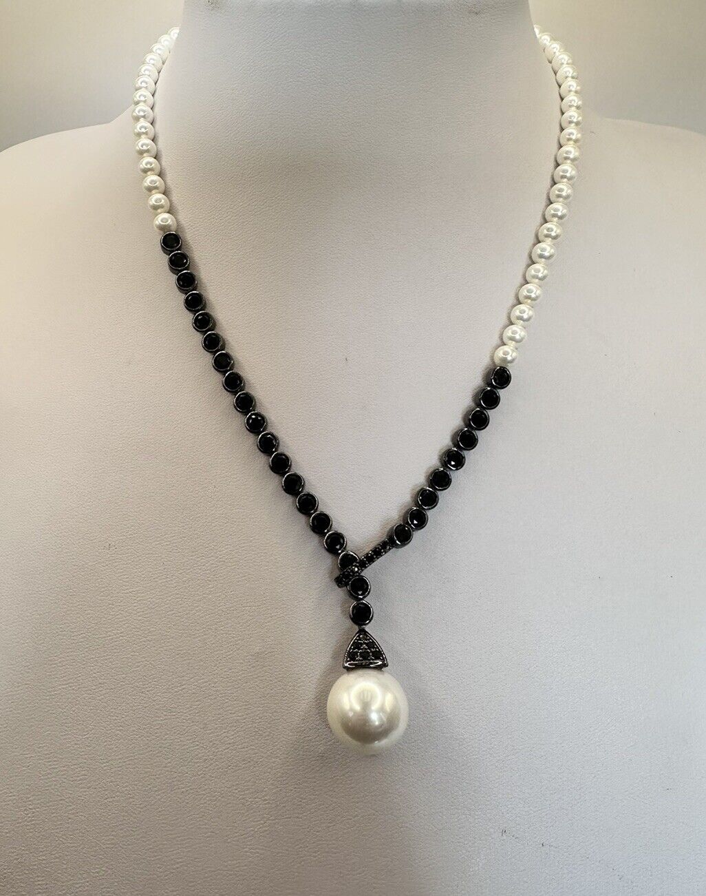 Vintage Black Diamanté Faux Pearl Adjustable Necklace