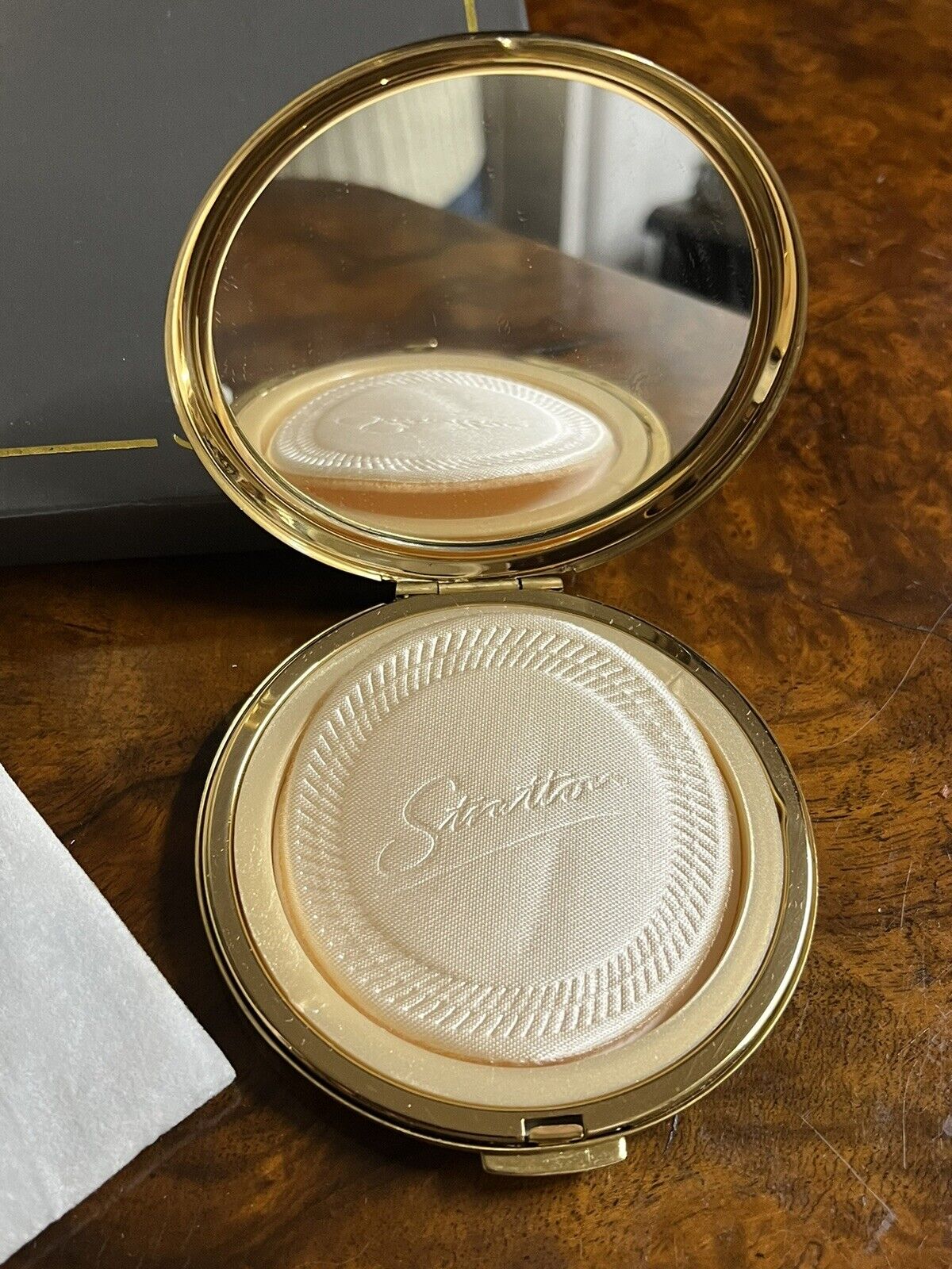 Vintage Stratton Compact in Original Box