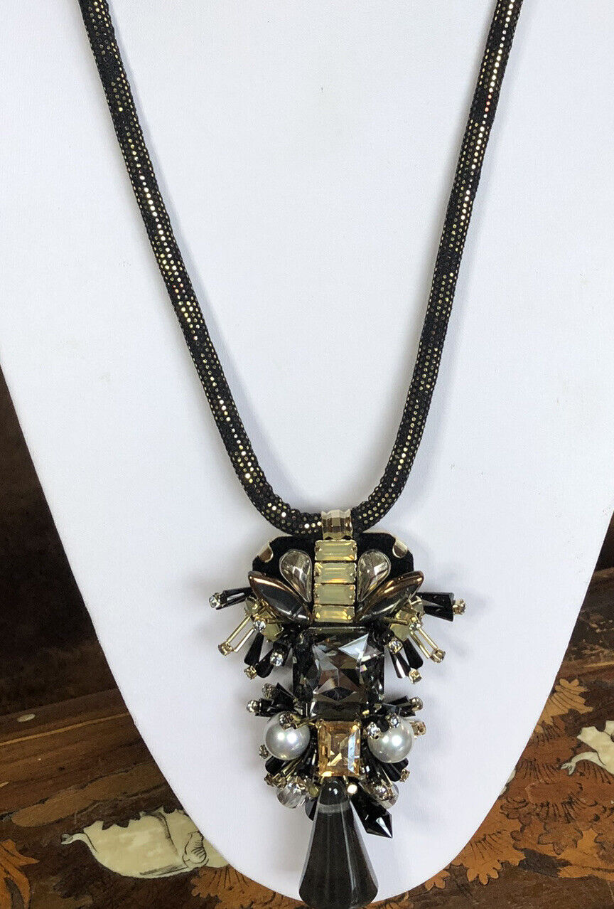 Vintage Gold Tone Black Statement Gem Beaded Pendant Necklace