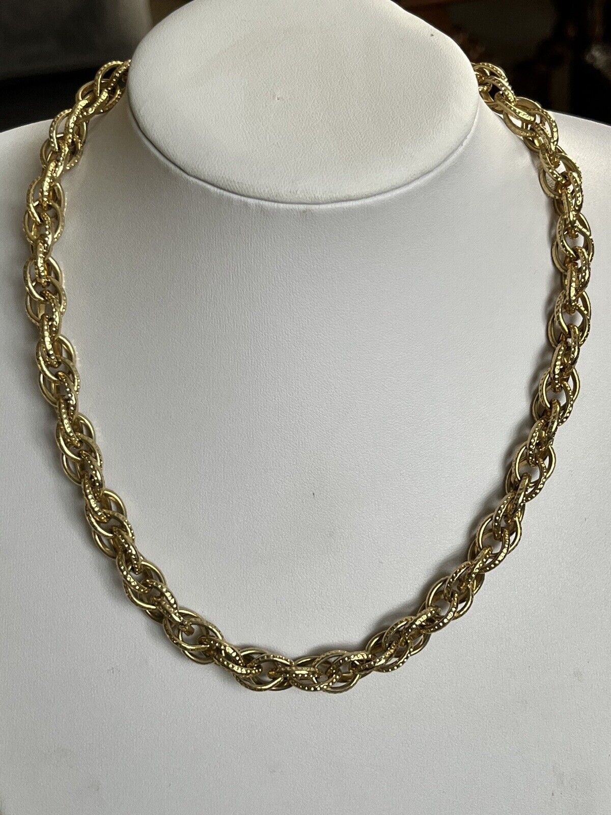 Vintage Gold Tone Chunky Chain Necklace