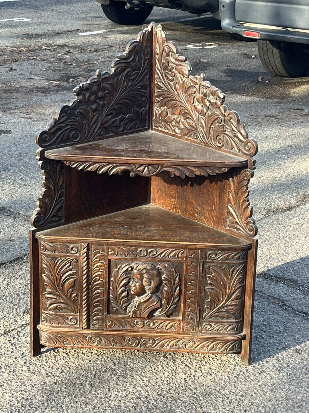 Victorian Corner Wall Cabinet, In Oak With Fine Carved Figure And Decoration.