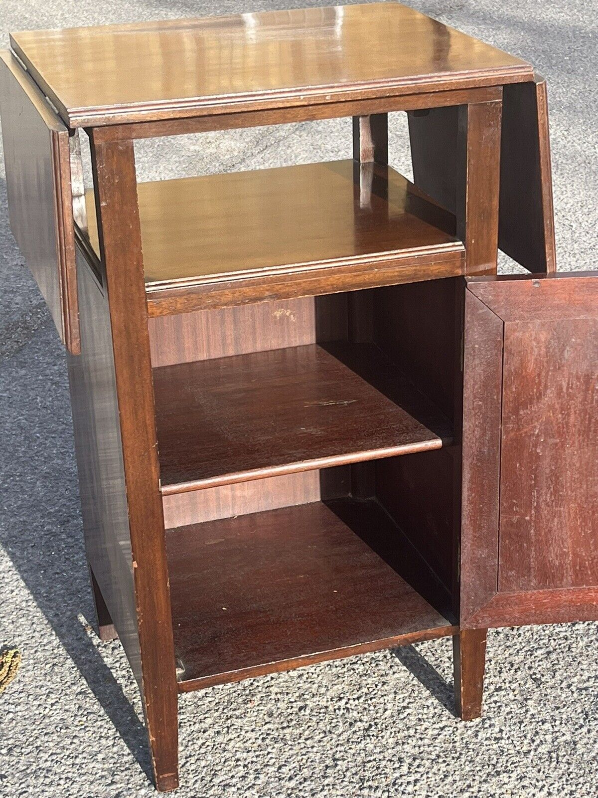Edwardian Bedside Cabinet. In Mahogany With Fold Out Flaps